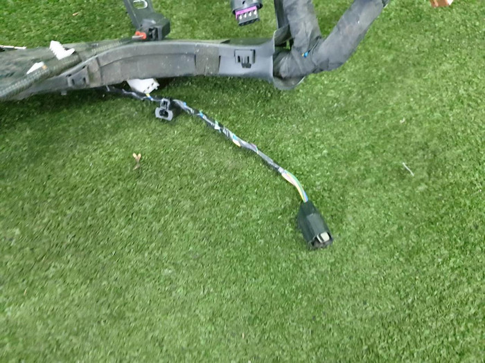 Проводка моторного отсека Jaguar XE (2015-2019)