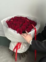 Букет из красной розы ХЕРТС 51 шт