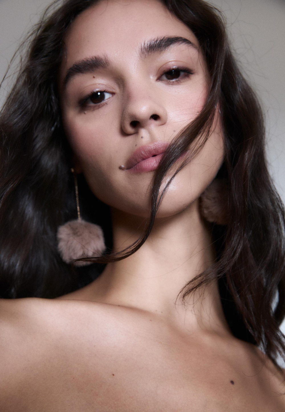 STRADIVARIUS Серьги-цепочки с помпоном из искусственного меха, коричневый