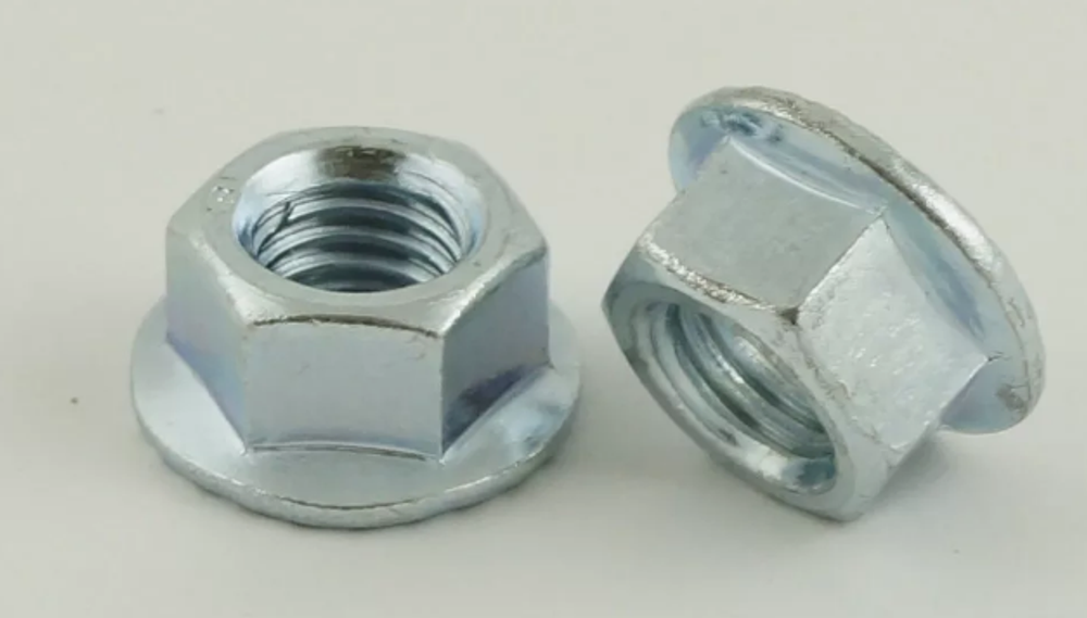 Гайка 12х1.25 с флянцем S-18