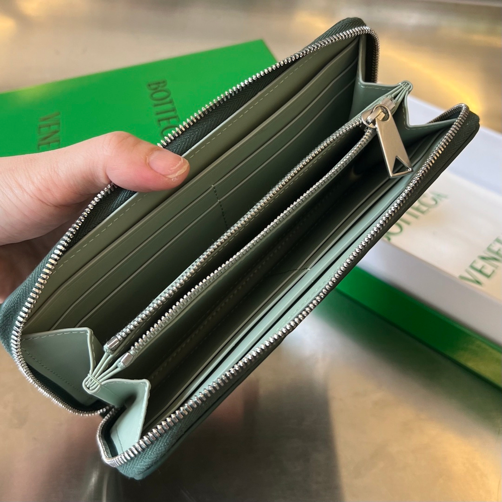 Bottega Veneta Zip Around Wallet