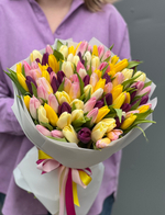Букет из 101 микс тюльпана