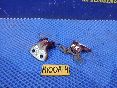 Петля двери задней правой TOYOTA DUET 1998-2000