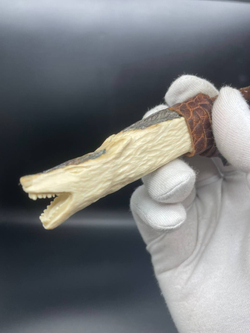 Бивень мамонта с гравировкой волка 15 см