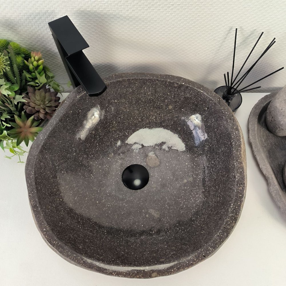 Раковина из речного камня RS-64859 48*45*15 0856