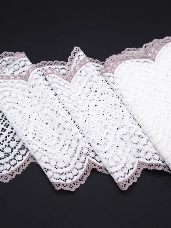 03-177  Кружево эластичное 17 см, белый/темно-лиловый