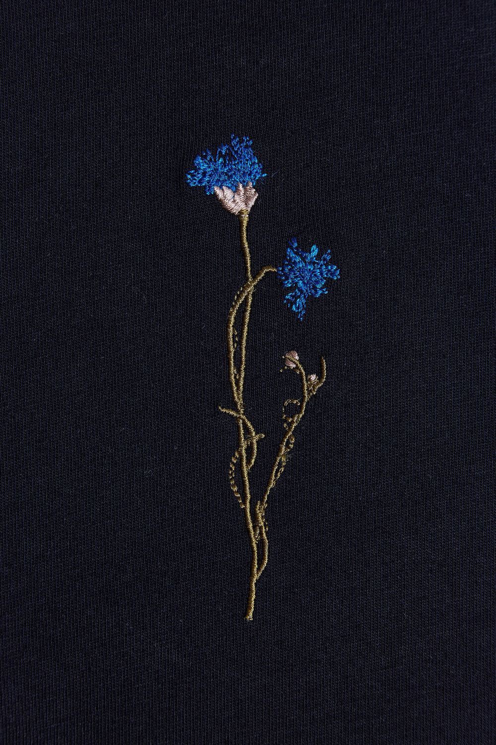 Лонгслив Гербарий Василек Черный