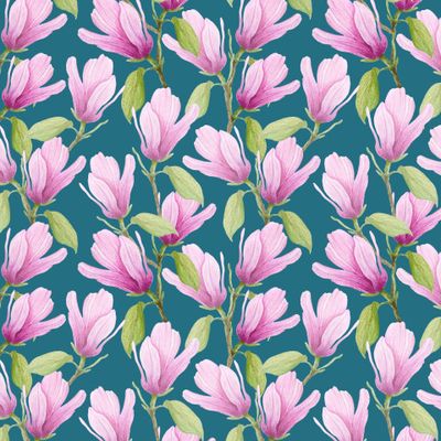 Цветущая магнолия на бирюзовом