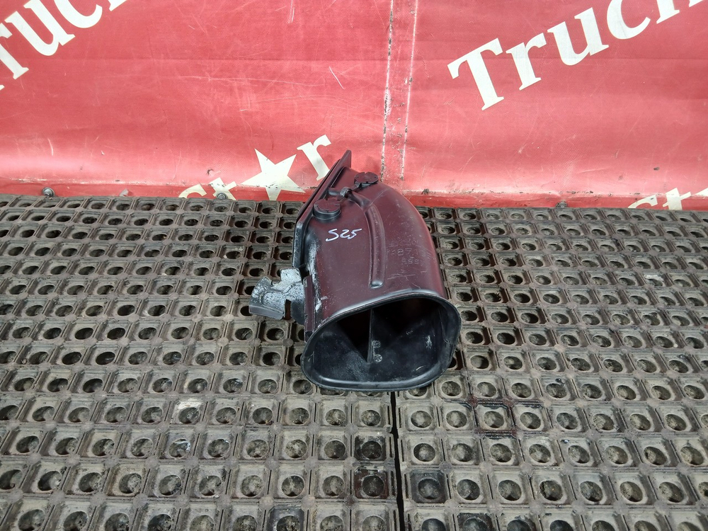 Патрубок воздушного фильтра