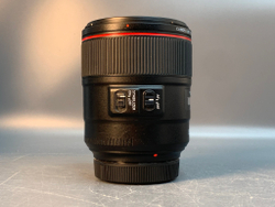 Canon EF 85mm F/1.4L IS USM