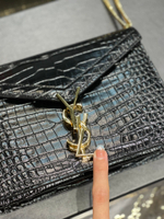 YSL Cassandra Medium 22 cm