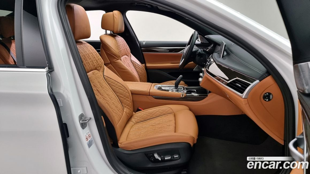 BMW 7 Series (G11) 740i Design Pure Excellence (07.2022)