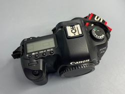 Canon EOS 5D Mark II 31.000 кадров