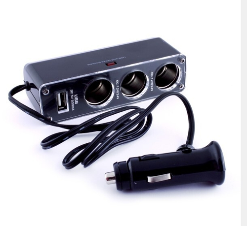 Разветвитель прикуривателя 3 гнезда + USB /1008/ Черный (SKYWAY)