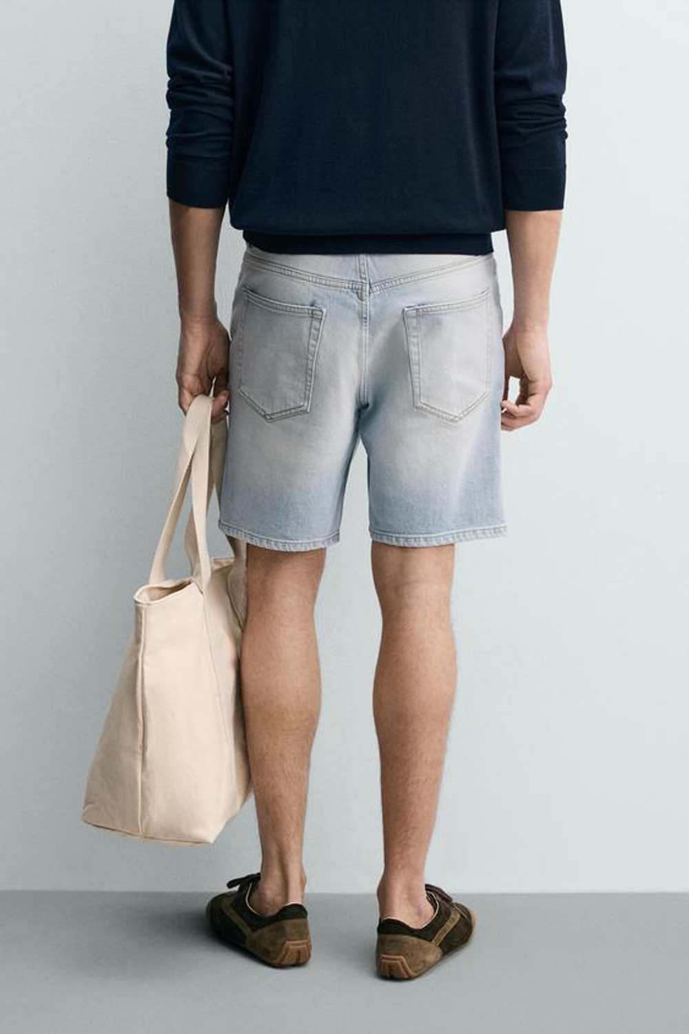 ZARA ДЖИНСОВЫЕ ШОРТЫ REGULAR FIT, ГОЛУБОЙ