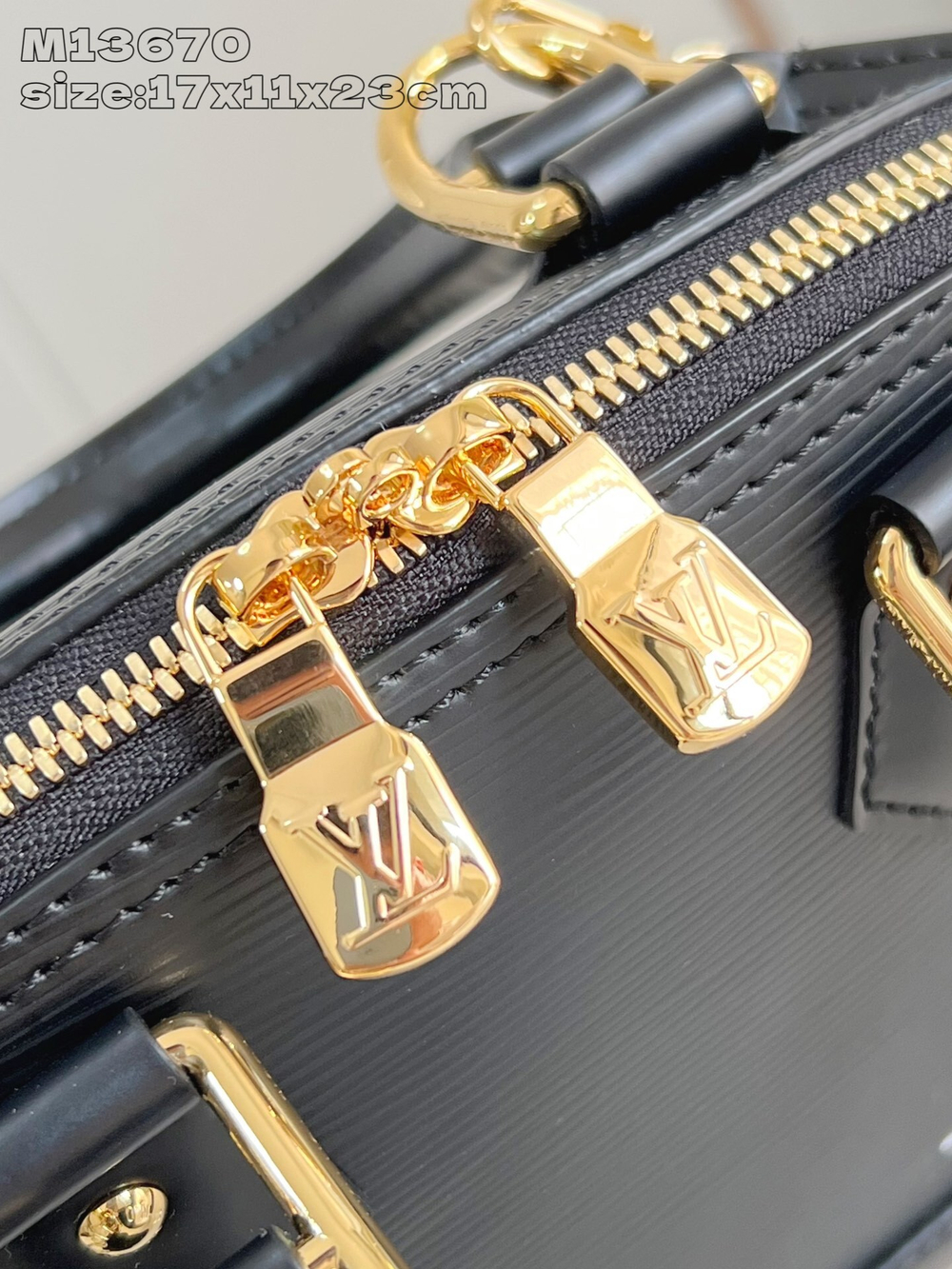 Louis Vuitton Alma BB