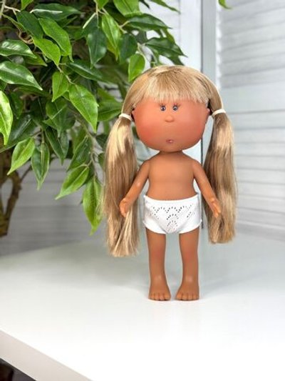 Кукла Nines виниловая 30см MIA LATINA без одежды (3000WL7)