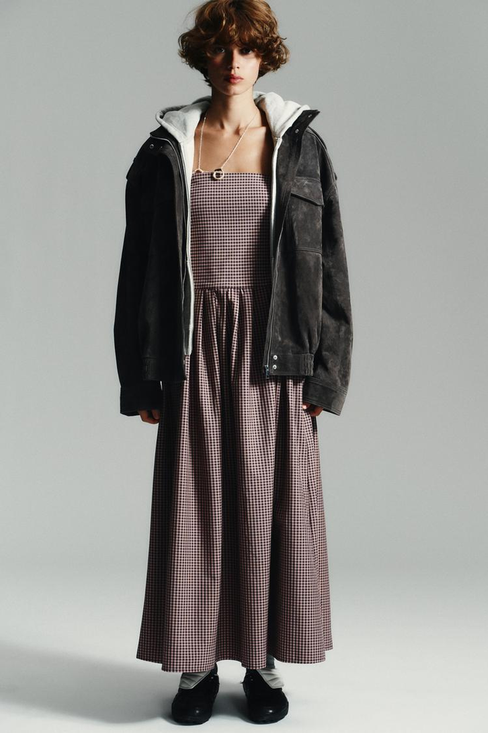 ZARA ПЛАТЬЕ МИДИ БЕЗ БРЕТЕЛЕЙ В КЛЕТКУ ВИШИ, ТЕМНО-РОЗОВЫЙ