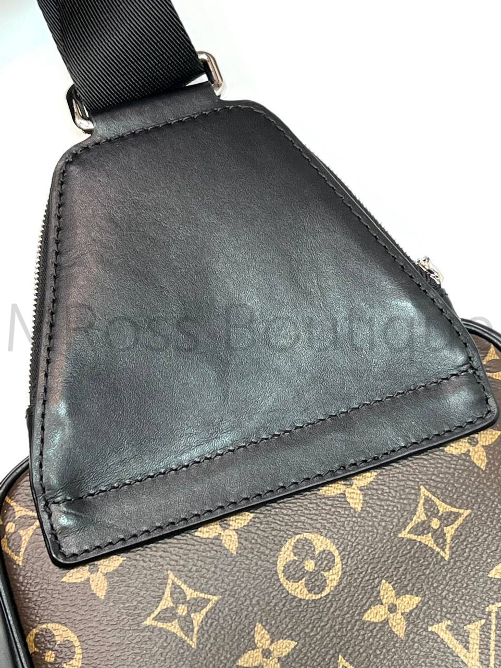 Сумка Avenue Sling NM Monogram Louis Vuitton