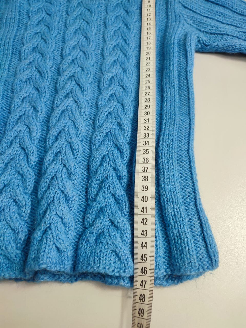 Свитер шерстяной вязаный на 12-14 лет