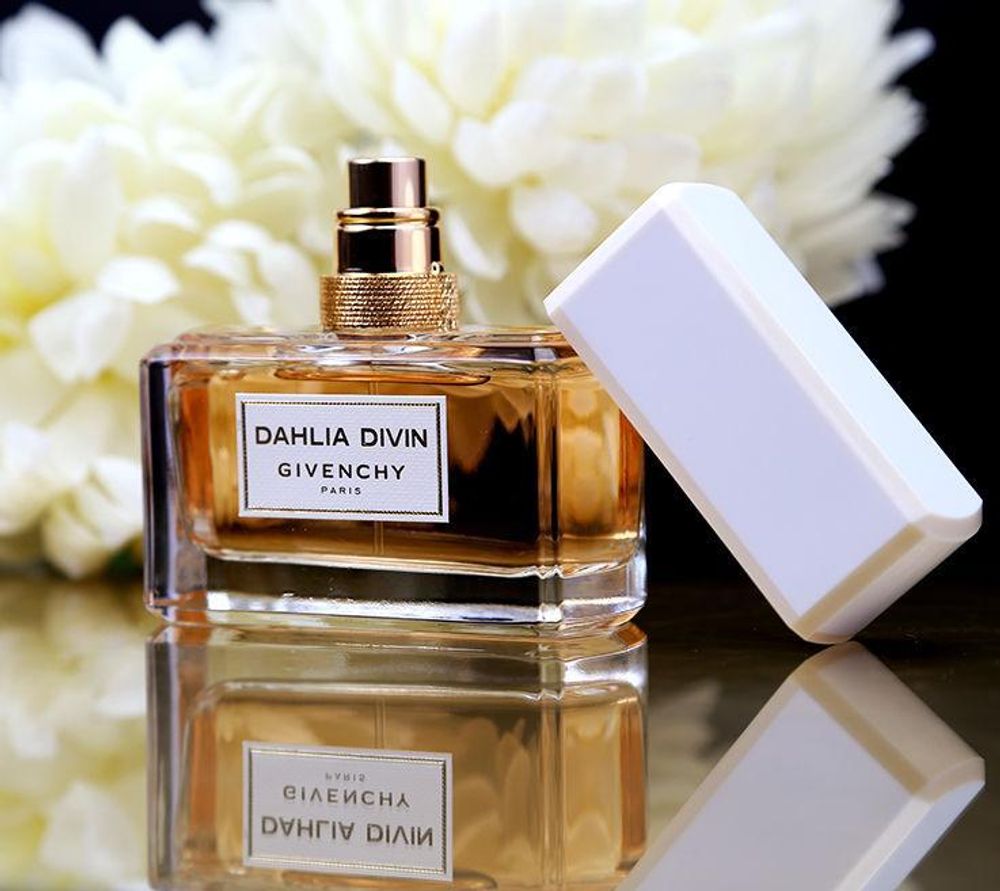 Givenchy Dahlia Divin Eau De Parfum