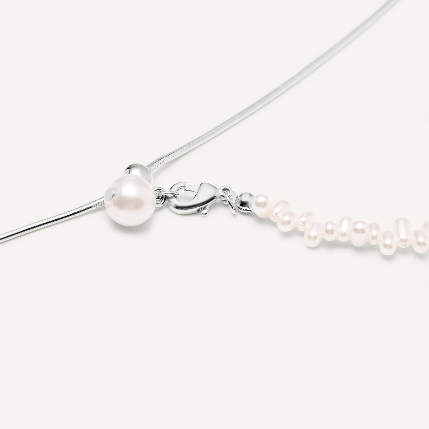 Колье Pearly Mess Necklace – Silver
