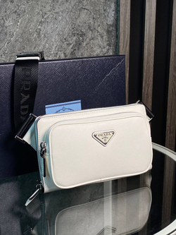 Сумка Prada