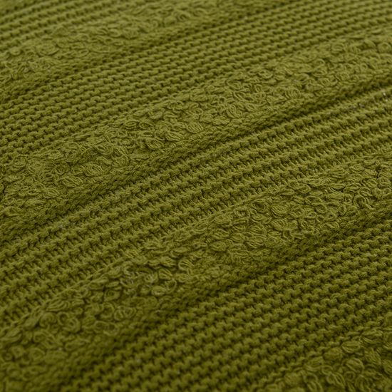 Подушка из хлопка с буклированной вязкой оливкового цвета из коллекции essential, 45х45 см