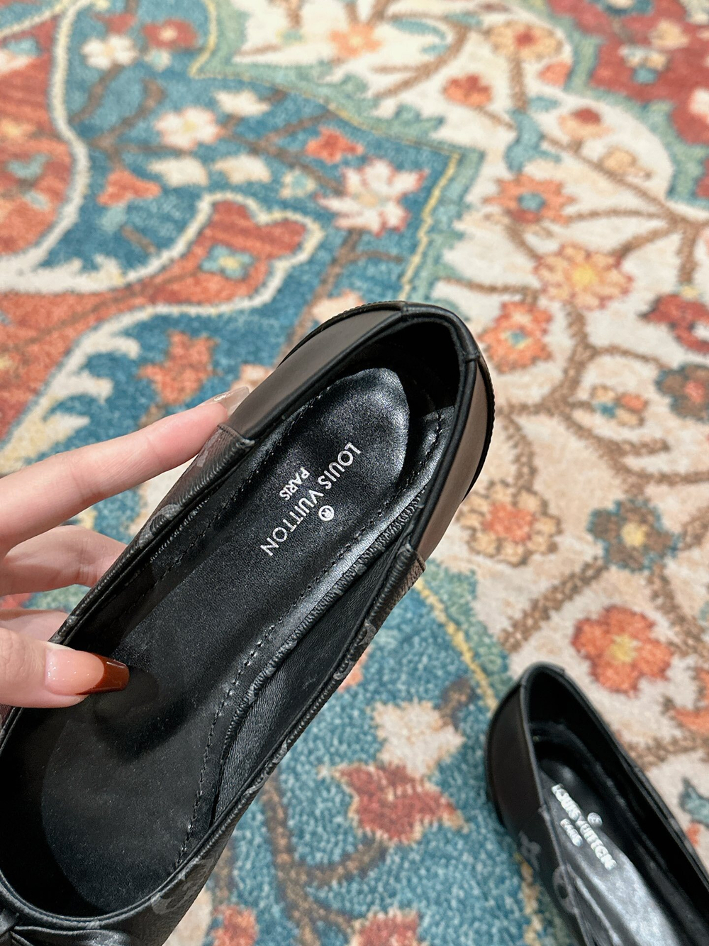 Louis Vuitton Flats (6 colors)