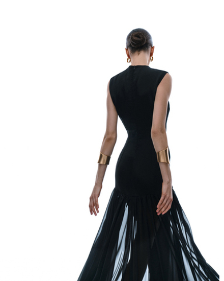 "Eternal black" Платье в пол без рукавов приталенное с летящей шифоновой юбкой
