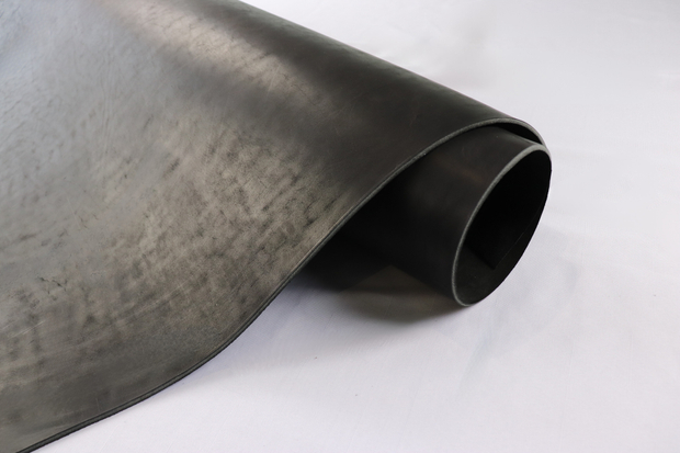 3,6-4,0 Полукулат Черный