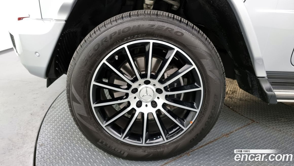 Mercedes-Benz G-Class W463b G400 d (08.2023)