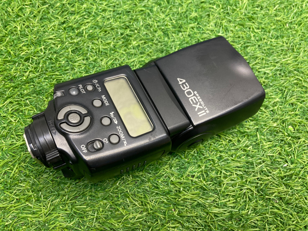 Canon Speedlite 430EX II