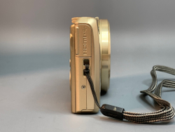 Nikon Coolpix S7000