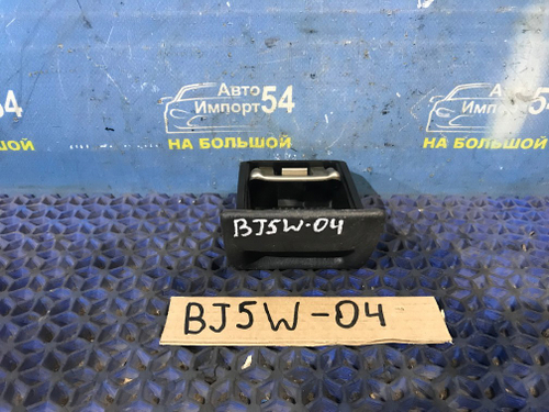 Пепельница MAZDA FAMILIA 1999