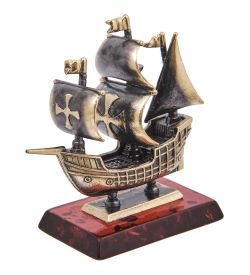 Народные промыслы AM-4123 Фигурка «Каравелла» (латунь, янтарь)
