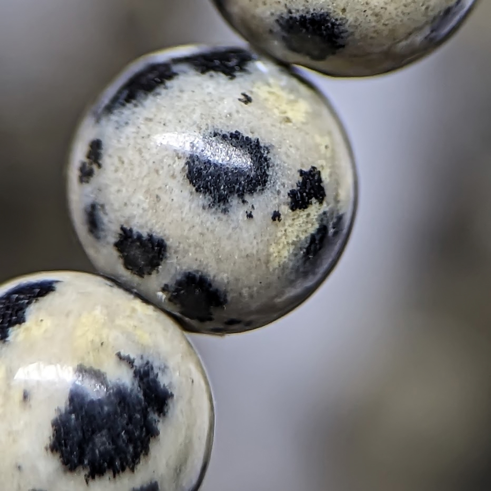 Аплит натуральный (Яшма далматин), 4,8мм, шар