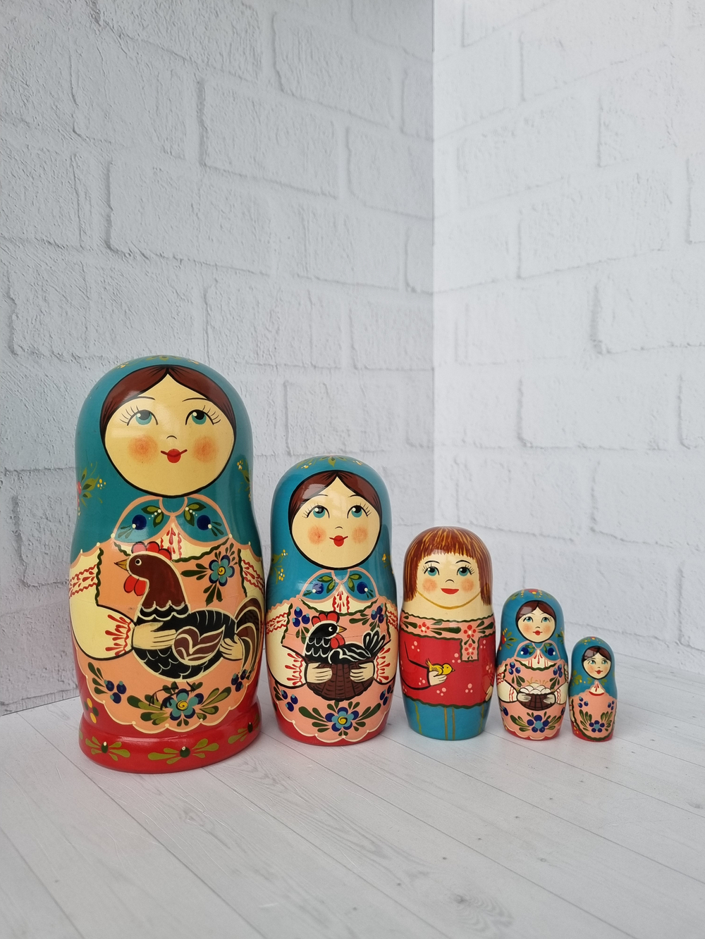 Матрешка "С курочкой" традиция 5 мест