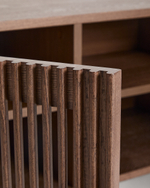 Тумба для обуви Beyla из ясеня с отделкой под орех