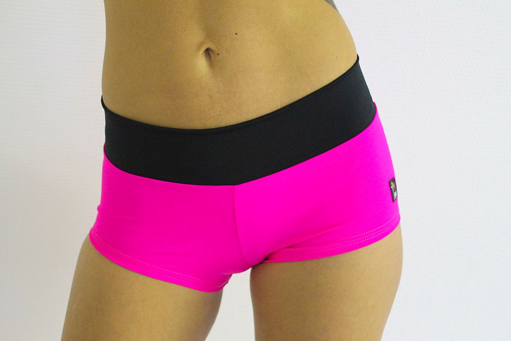 Maxi Fit Shorts, Fuchsia