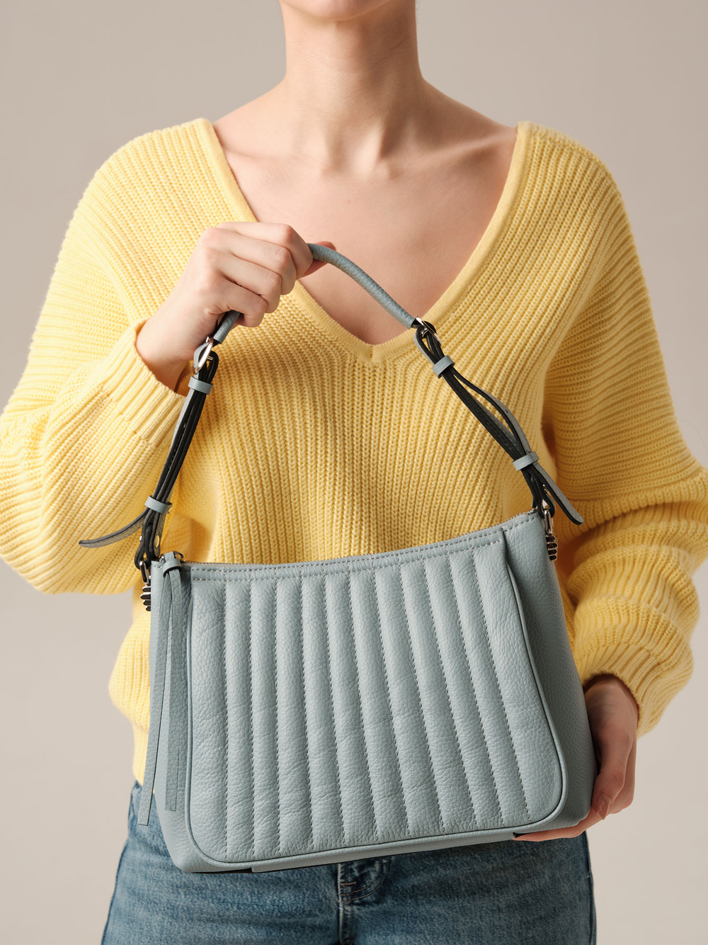 Кожаная сумка Azaro 30796 серое небо