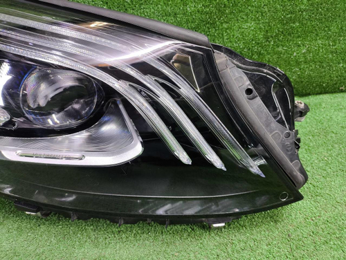 Фара правая Mercedes S W222 (17-20) Multibeam LED