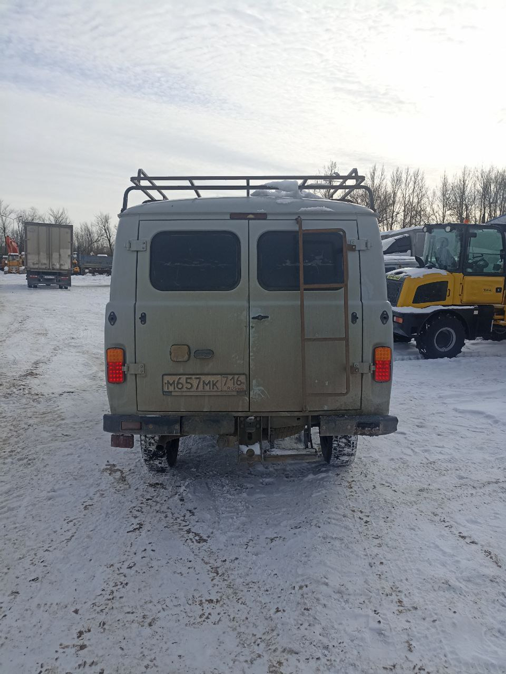 UAZ 3909* Грузопассажирский 390995 (Грузопассажирский, 4+1 мест, без ABS, Бензиновый, 2,7 л, 112 л.с