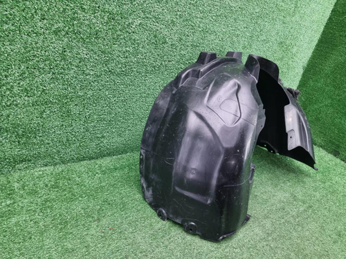 Подкрылок передний правый Volvo XC40 (2017-2022)