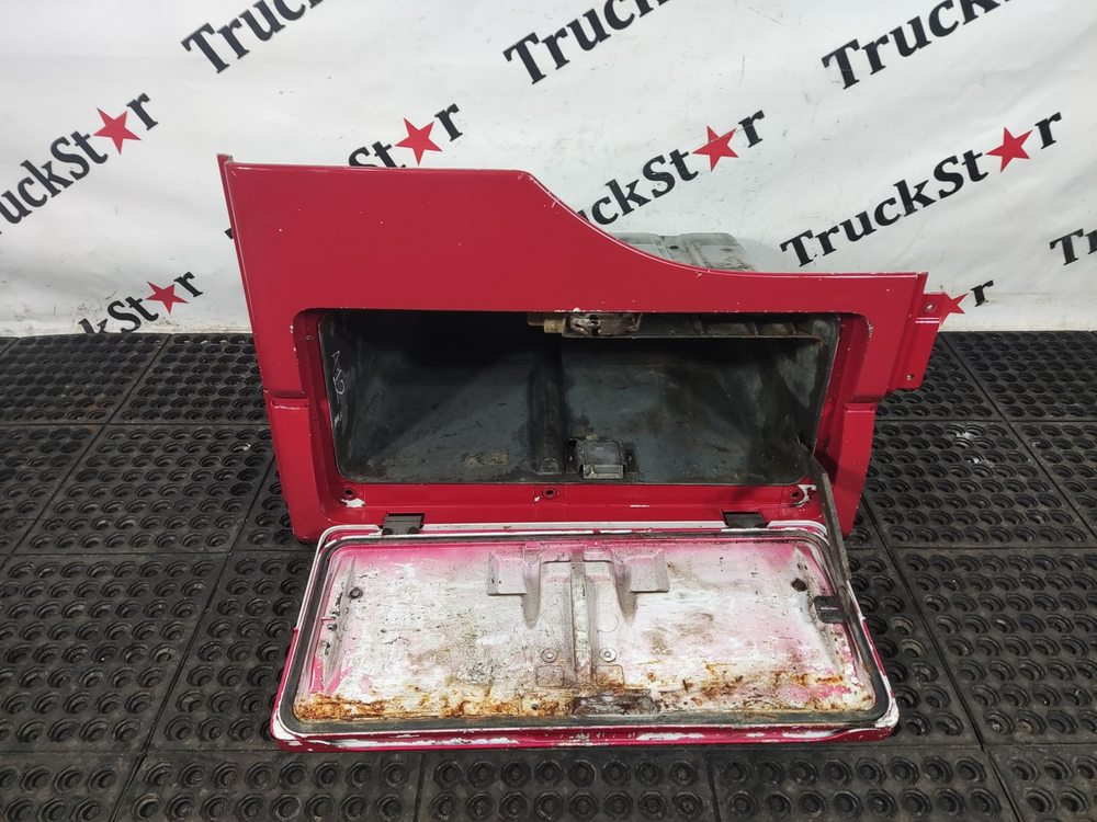 Ящик инструментальный левый