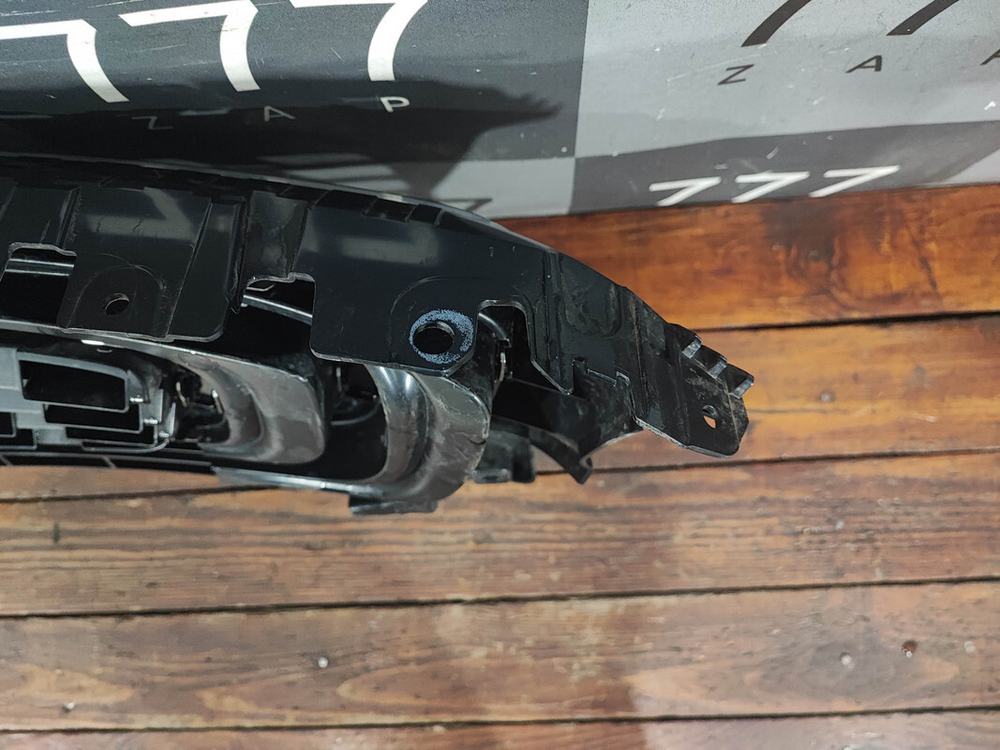 Решетка радиатора Geely Atlas Pro 21-нв Б/У Оригинал 6600064666