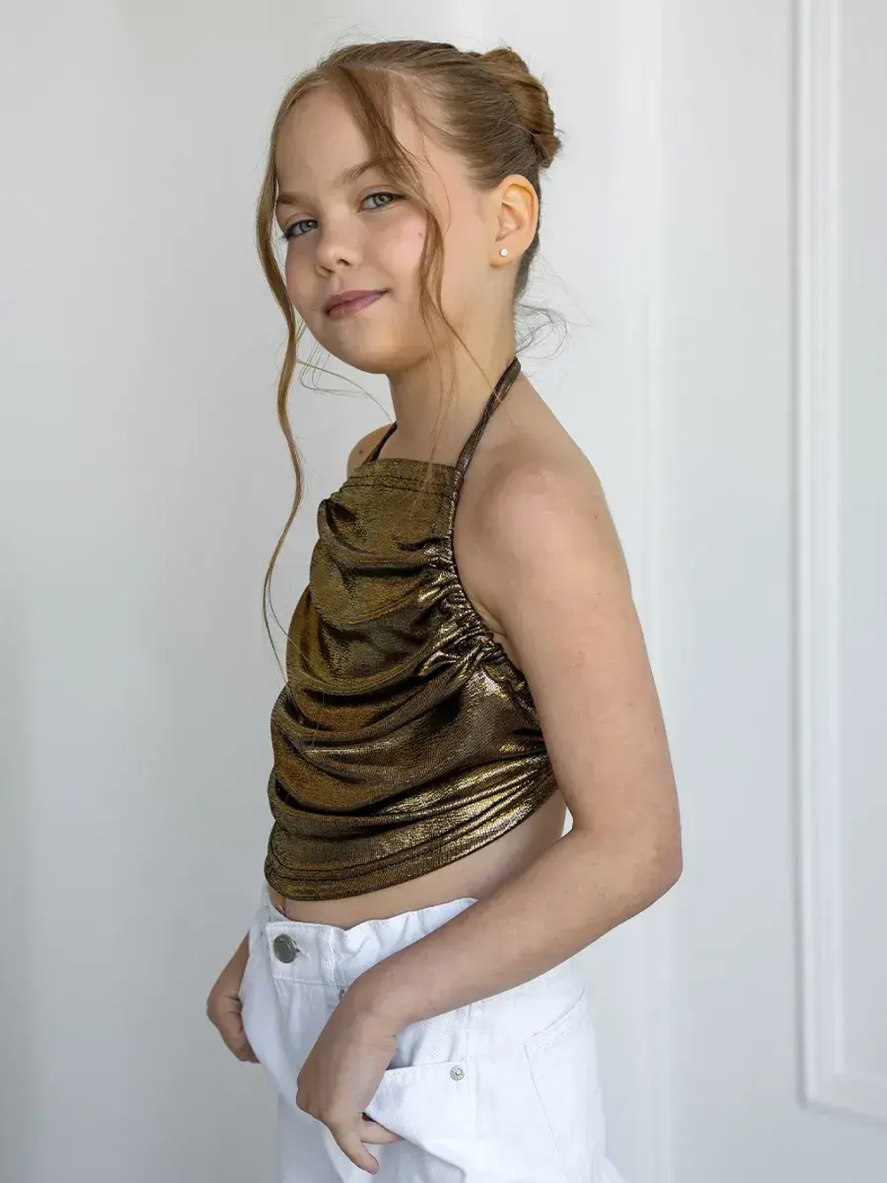 Летний топ для девочки на завязках