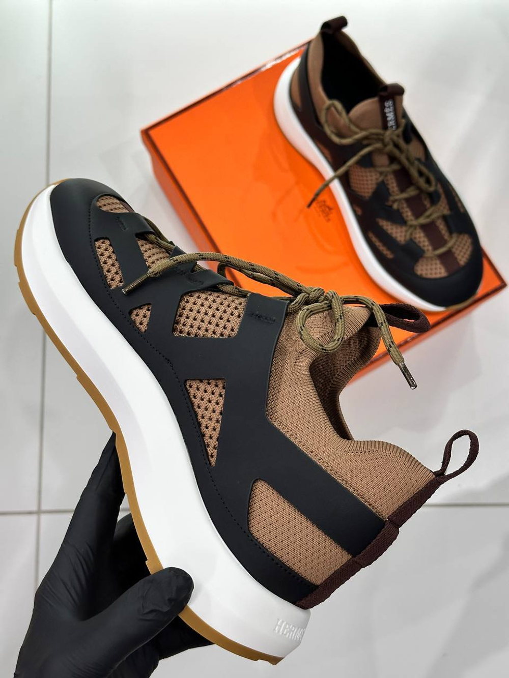 Кроссовки Hermes