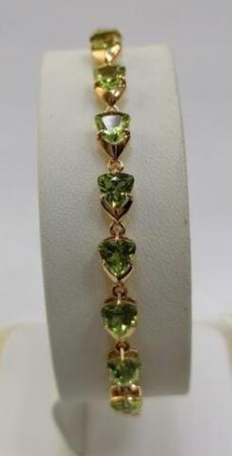 Браслет из золота с хризолитом