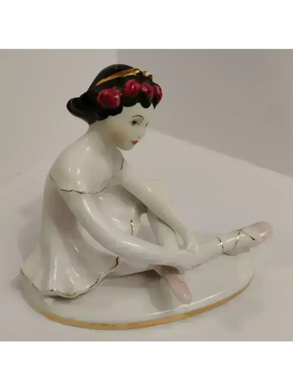 Фарфоровая статуэтка "Маленькая балерина"